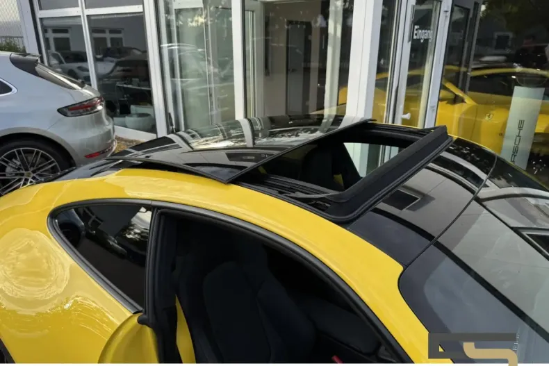 Porsche 992 din 2023 cu 2.962 km - oferta POR106961 - foto 21