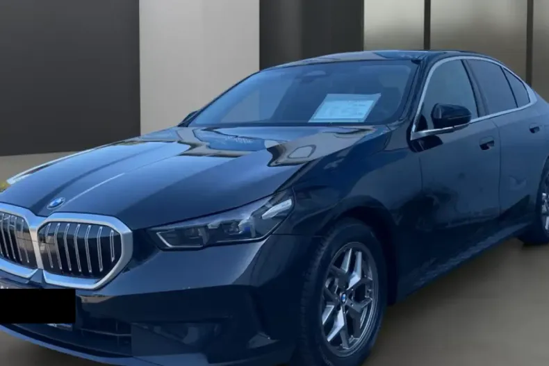 BMW 520 din 2024 cu 48.854 km - oferta BMW106963 - foto 1