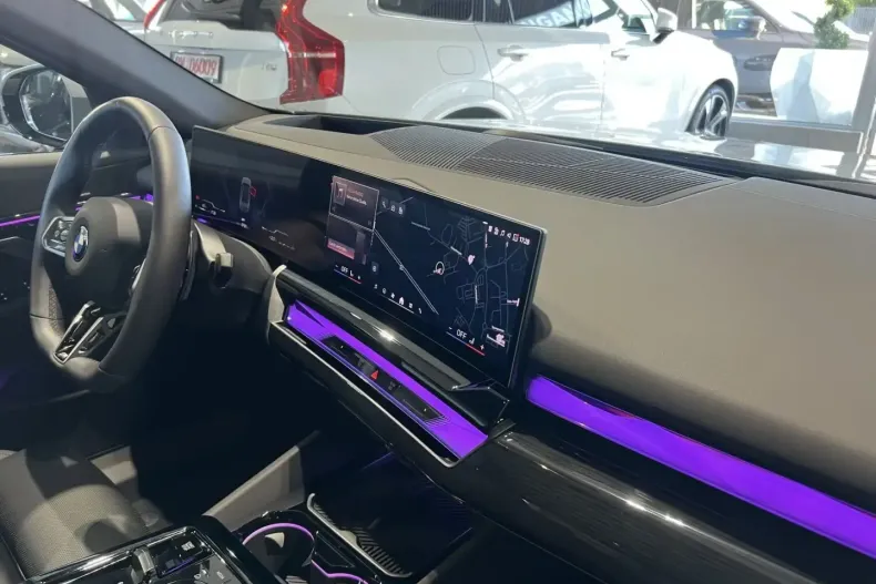 BMW 540 din 2025 cu 7.901 km - oferta BMW106969 - foto 9