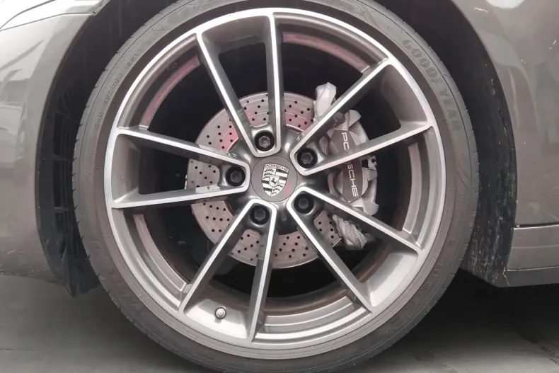 Porsche 992 din 2021 cu 34.000 km - oferta POR106974 - foto 9