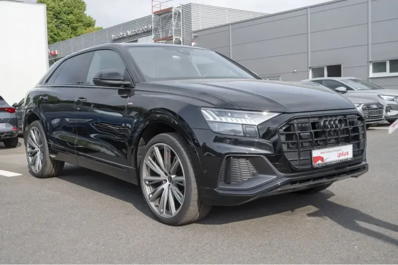 Audi Q8 din 2023 cu 29.899 km - oferta AUD106977 - foto 1