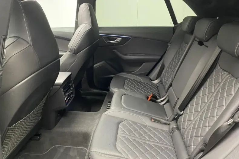 Audi Q8 din 2023 cu 34.814 km - oferta AUD106981 - foto 6