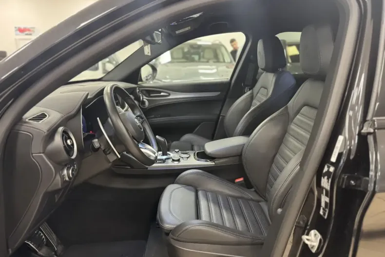 Alfa Romeo Stelvio din 2024 cu 49.330 km - oferta ALF106993 - foto 12