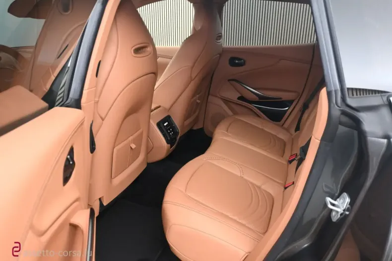 Aston Martin DBX din 2022 cu 1.319 km - oferta AST106997 - foto 22