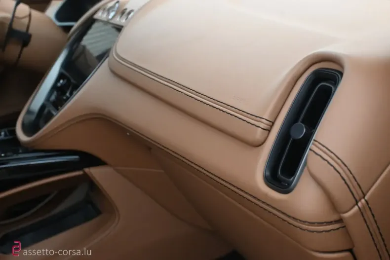 Aston Martin DBX din 2022 cu 1.319 km - oferta AST106997 - foto 29