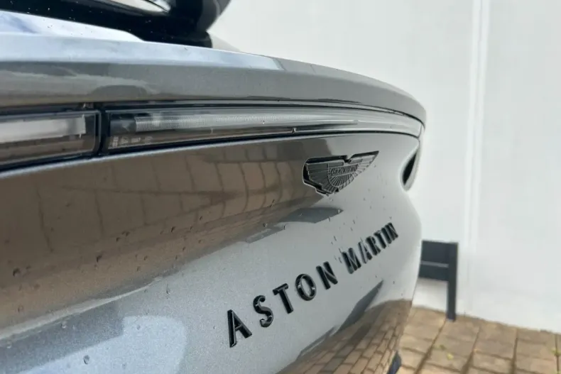Aston Martin DBX din 2024 cu 11.900 km - oferta AST107001 - foto 9