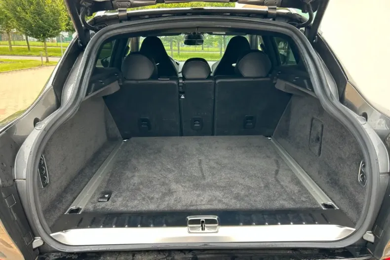 Aston Martin DBX din 2024 cu 11.900 km - oferta AST107001 - foto 11