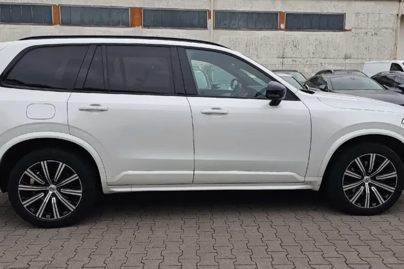 Volvo XC90 din 2023 cu 34.200 km - oferta VOL107008 - foto 8