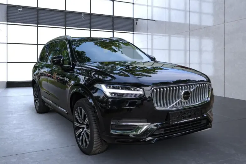 Volvo XC90 din 2023 cu 20.500 km - oferta VOL107009 - foto 4