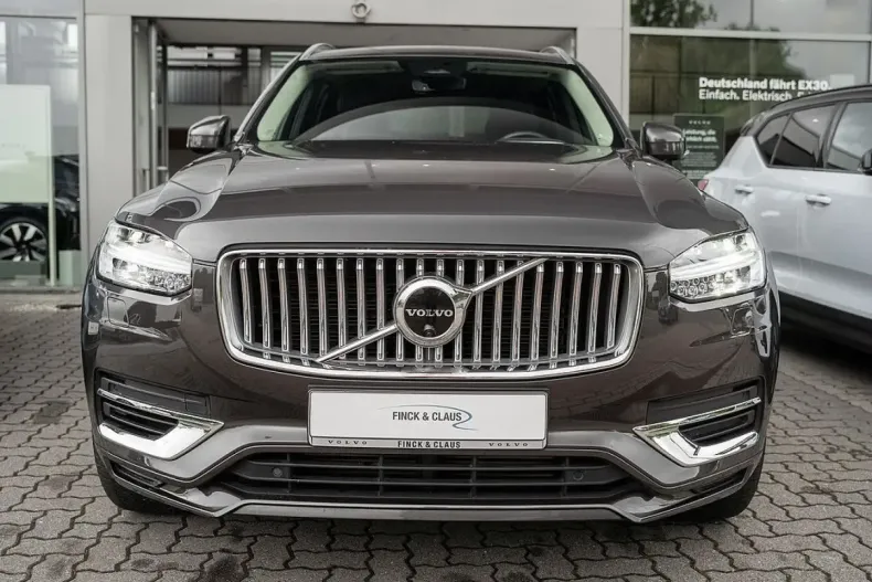 Volvo XC90 din 2023 cu 63.200 km - oferta VOL107012 - foto 1