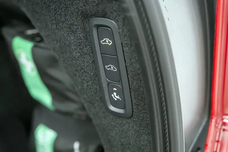 Volvo XC90 din 2023 cu 63.200 km - oferta VOL107012 - foto 3