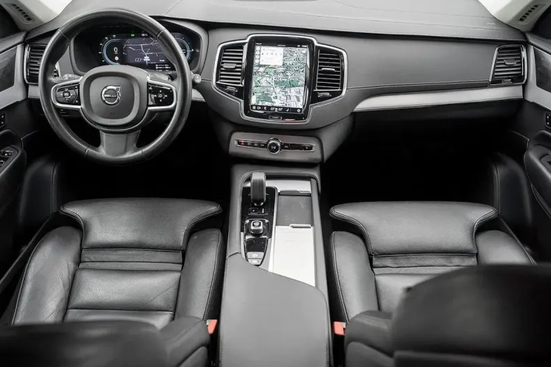 Volvo XC90 din 2023 cu 63.200 km - oferta VOL107012 - foto 11