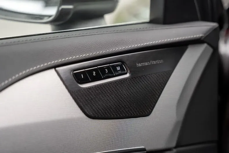 Volvo XC90 din 2023 cu 63.200 km - oferta VOL107012 - foto 26