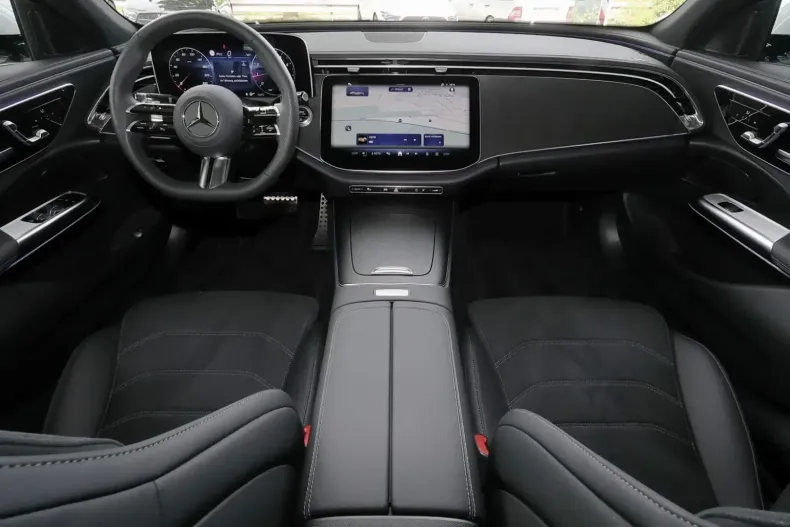 Mercedes-Benz E 200 din 2024 cu 1.710 km - oferta MER107019 - foto 5