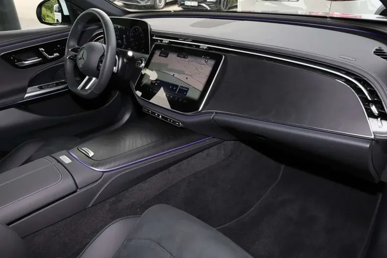 Mercedes-Benz E 200 din 2024 cu 1.710 km - oferta MER107019 - foto 7