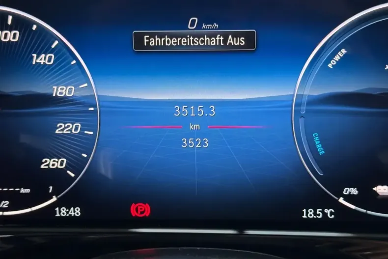 Mercedes-Benz E 300 din 2025 cu 3.600 km - oferta MER107021 - foto 7