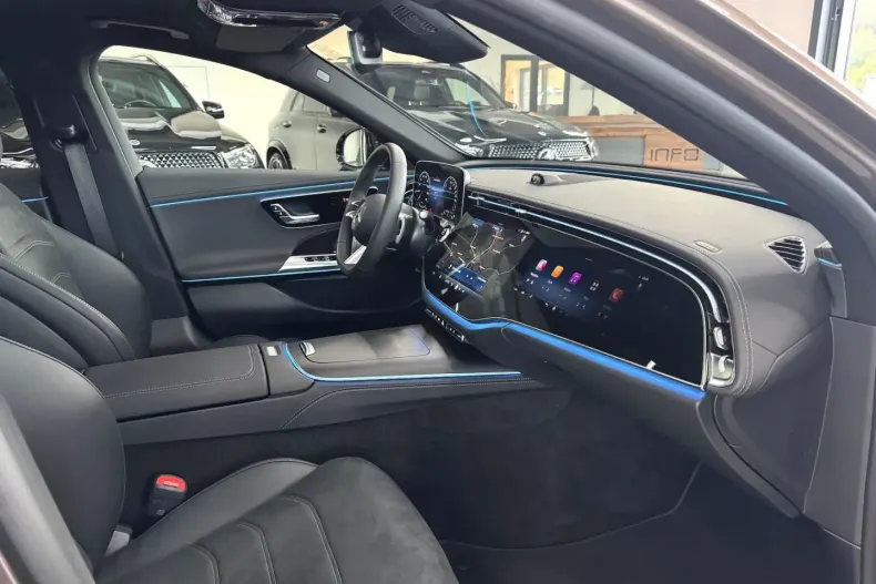 Mercedes-Benz E 300 din 2025 cu 3.600 km - oferta MER107021 - foto 9