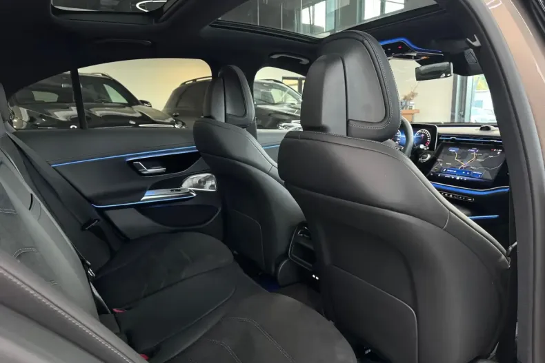 Mercedes-Benz E 300 din 2025 cu 3.600 km - oferta MER107021 - foto 10