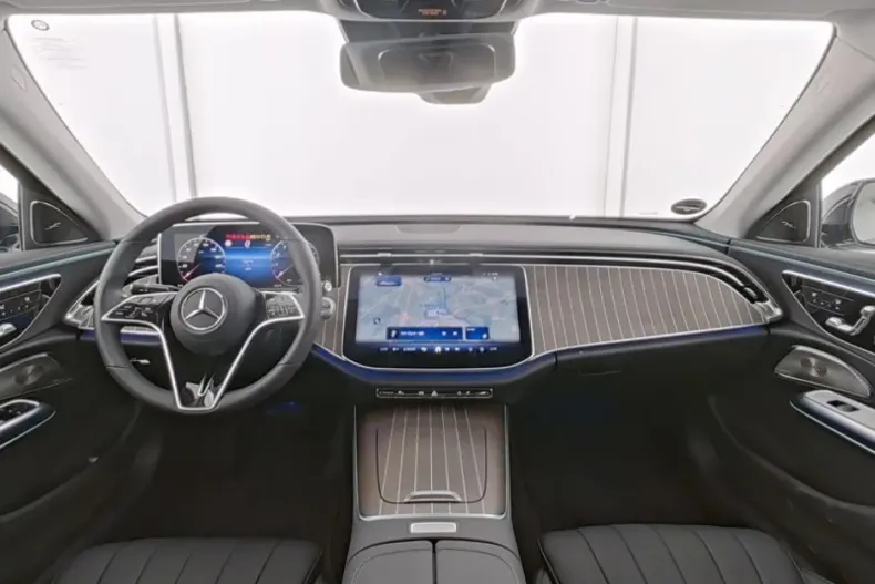 Mercedes-Benz E 200 din 2024 cu 3.897 km - oferta MER107023 - foto 6