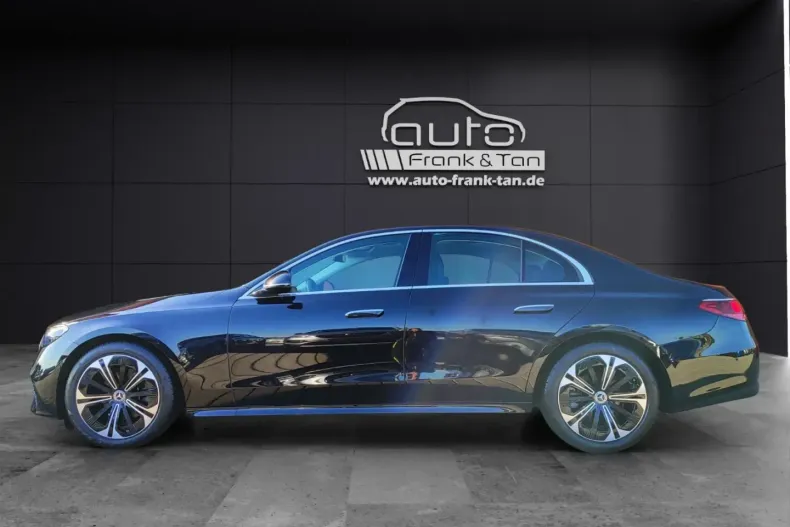 Mercedes-Benz E 220 din 2023 cu 31.200 km - oferta MER107025 - foto 3