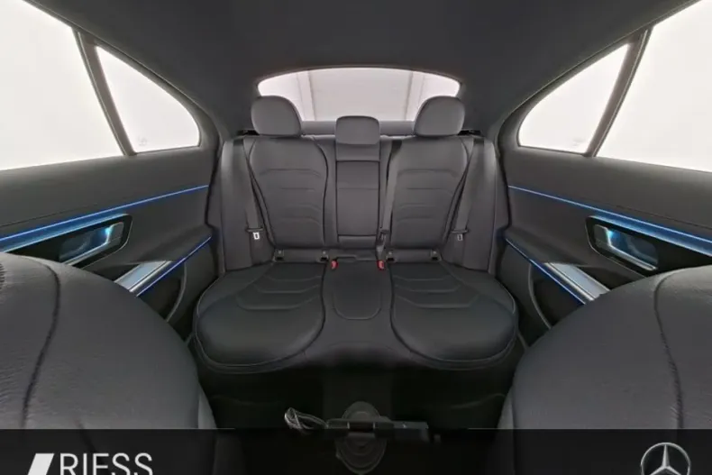 Mercedes-Benz E 450 din 2024 cu 22.366 km - oferta MER107031 - foto 7