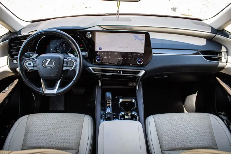 Lexus RX 350 din 2023 cu 78.000 km - oferta LEX107032 - foto 9