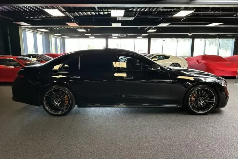 Mercedes-Benz S 63 AMG din 2023 cu 15.997 km - oferta MER107043 - foto 10