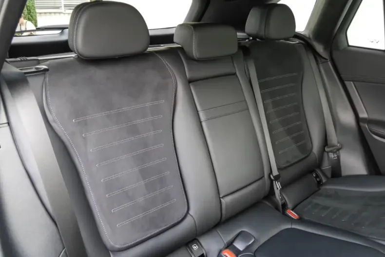 Mercedes-Benz GLC 200 din 2023 cu 47.829 km - oferta MER107044 - foto 6