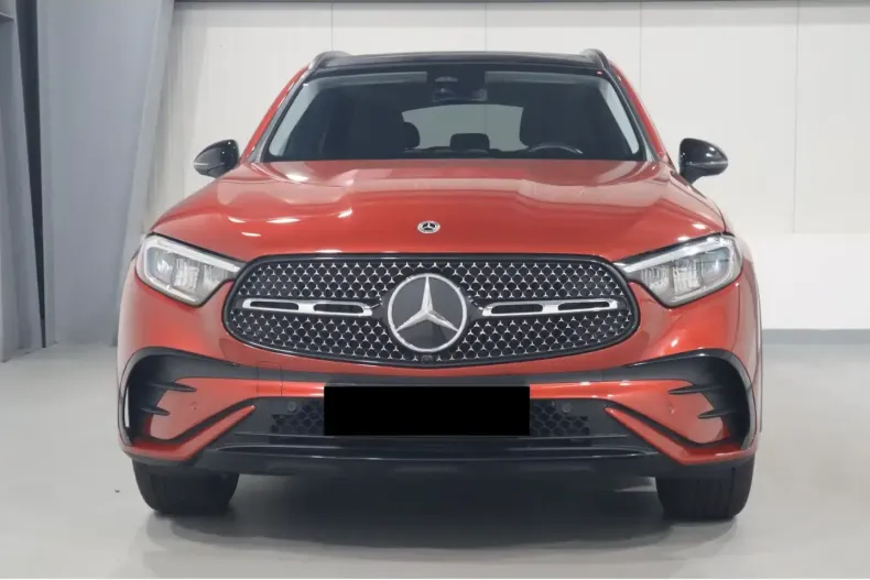 Mercedes-Benz GLC 200 din 2023 cu 42.280 km - oferta MER107045 - foto 1