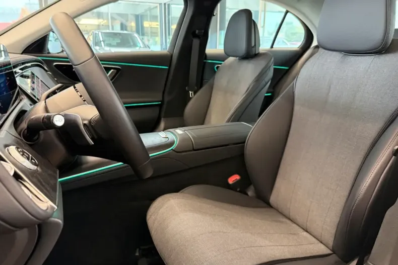 Mercedes-Benz E 220 din 2024 cu 20.477 km - oferta MER107057 - foto 15