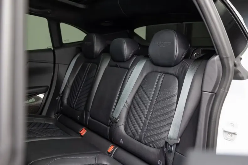 Aston Martin DBX din 2024 cu 1.500 km - oferta AST107061 - foto 12