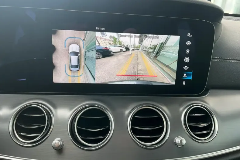 Mercedes-Benz E 300 din 2023 cu 25.968 km - oferta MER107067 - foto 20