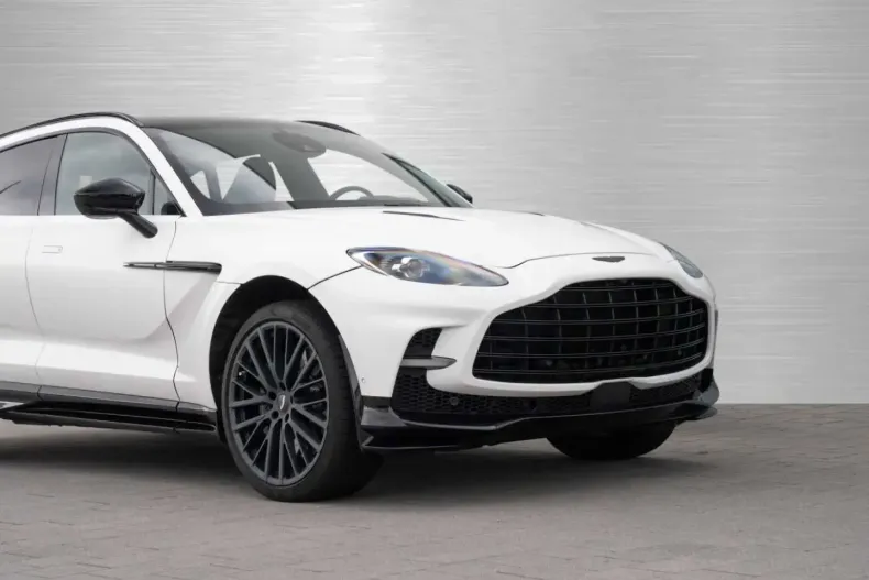 Aston Martin DBX din 2023 cu 23.990 km - oferta AST107071 - foto 1