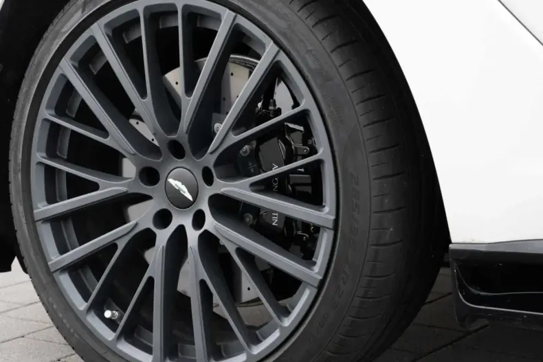 Aston Martin DBX din 2023 cu 23.990 km - oferta AST107071 - foto 12