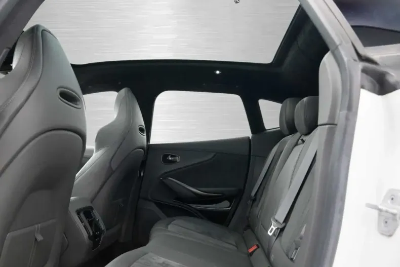 Aston Martin DBX din 2023 cu 23.990 km - oferta AST107071 - foto 27