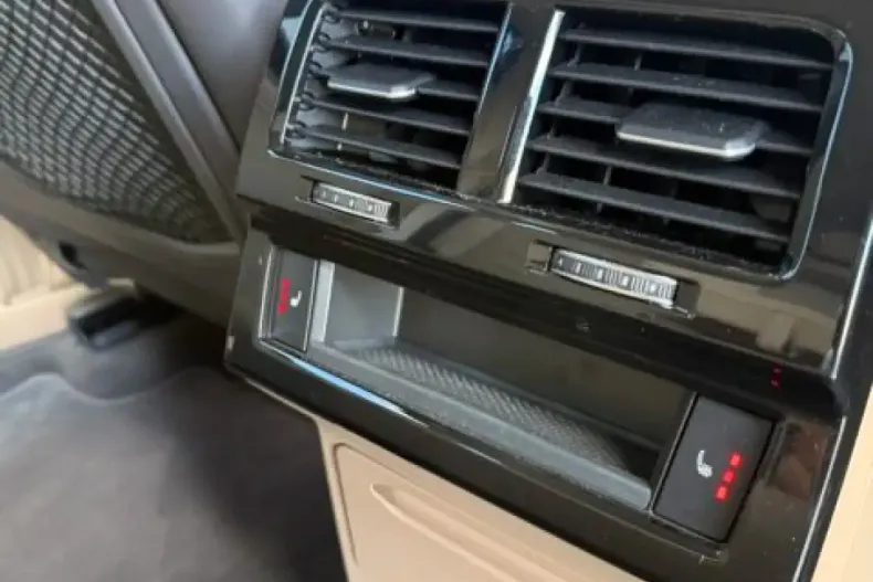 Volkswagen Touareg din 2025 cu 116.000 km - oferta VOL107081 - foto 8