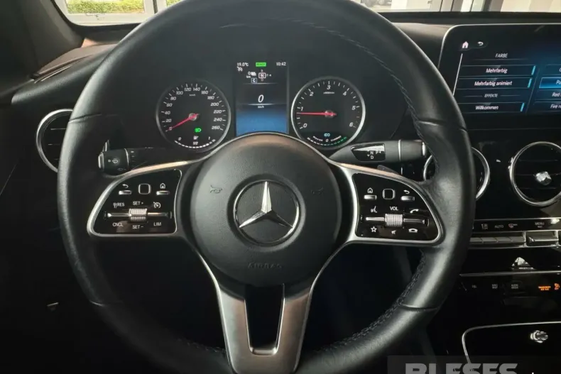 Mercedes-Benz GLC 300 din 2022 cu 78.700 km - oferta MER107084 - foto 12