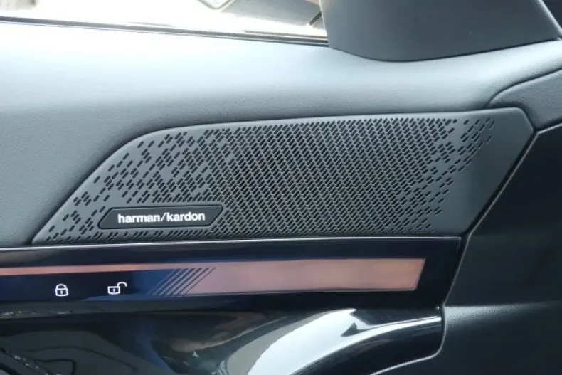 BMW i5 din 2024 cu 9.485 km - oferta BMW107095 - foto 12