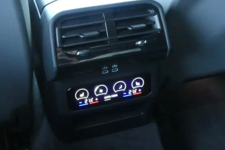 BMW i5 din 2024 cu 9.485 km - oferta BMW107095 - foto 14