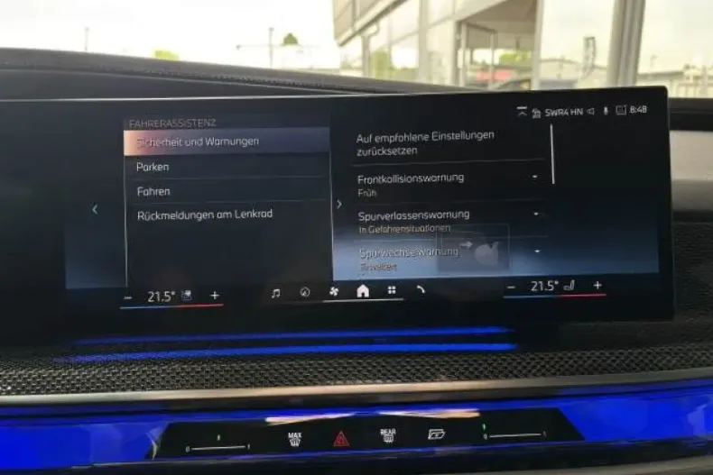 BMW i7 din 2023 cu 17.200 km - oferta BMW107102 - foto 19