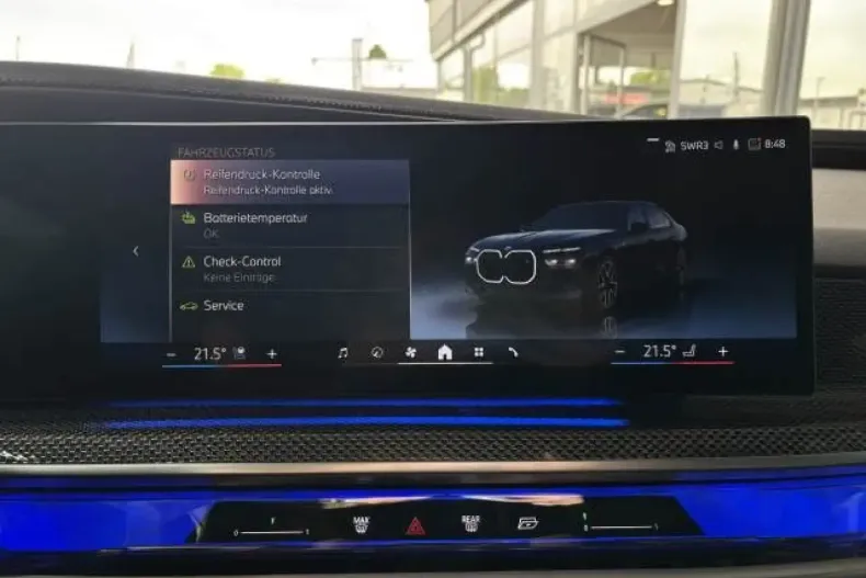 BMW i7 din 2023 cu 17.200 km - oferta BMW107102 - foto 20