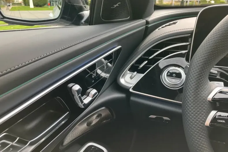 Mercedes-Benz E 400 din 2024 cu 43.000 km - oferta MER107109 - foto 20