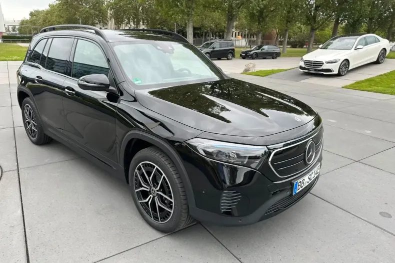 Mercedes-Benz EQB din 2023 cu 35.000 km - oferta MER107111 - foto 1