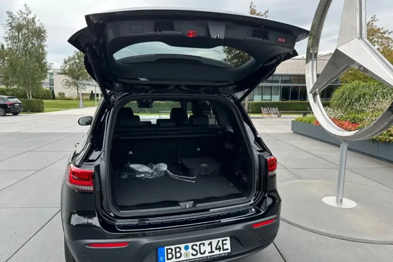 Mercedes-Benz EQB din 2023 cu 35.000 km - oferta MER107111 - foto 7