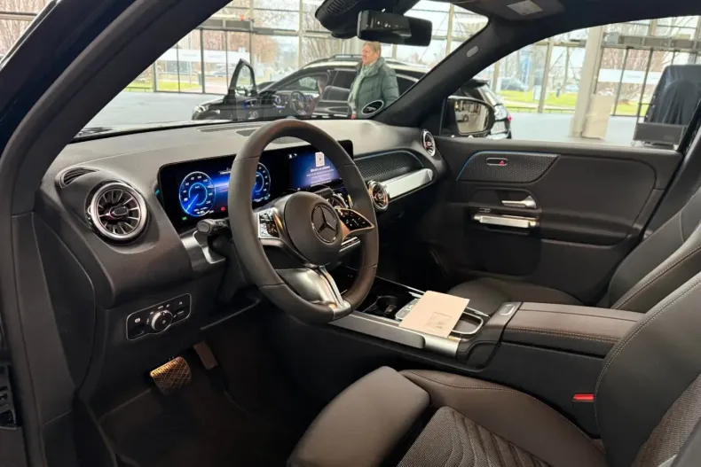 Mercedes-Benz EQB din 2024 cu 20.000 km - oferta MER107113 - foto 8