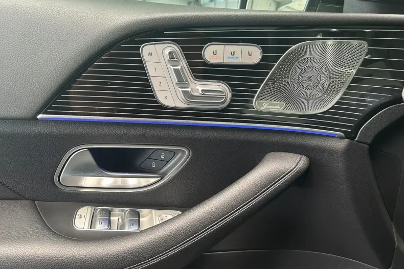 Mercedes-Benz GLE 400 din 2023 cu 19.978 km - oferta MER107115 - foto 10