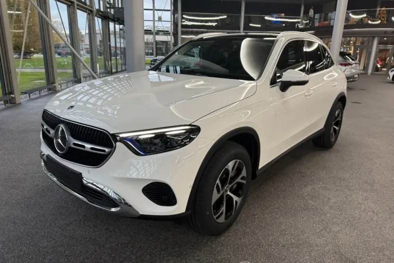 Mercedes-Benz GLC 300 din 2024 cu 20.000 km - oferta MER107121 - foto 1