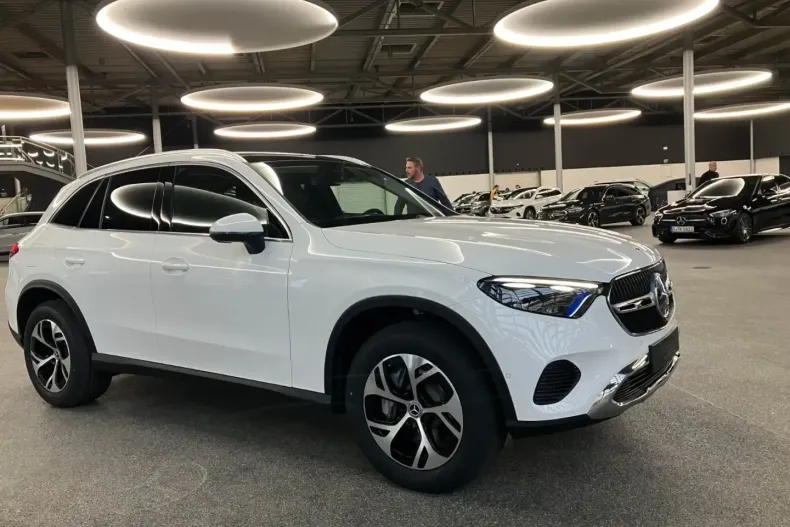 Mercedes-Benz GLC 300 din 2024 cu 20.000 km - oferta MER107121 - foto 10