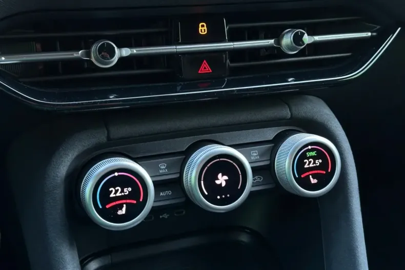 Skoda Kodiaq din 2024 cu 12.356 km - oferta SKO107125 - foto 15