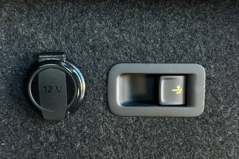 Skoda Kodiaq din 2024 cu 12.356 km - oferta SKO107125 - foto 29